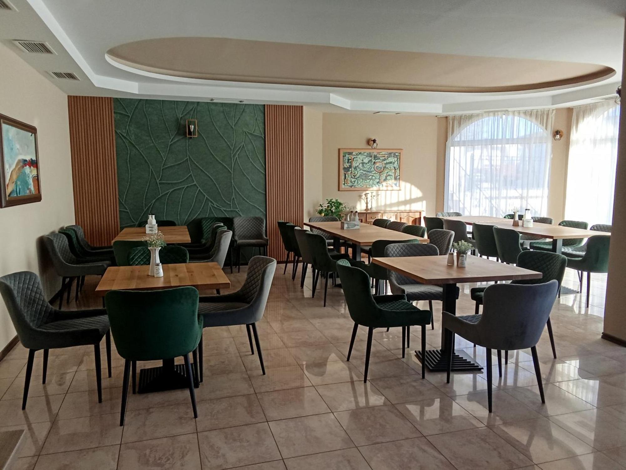 Hotel Alekta 3*
